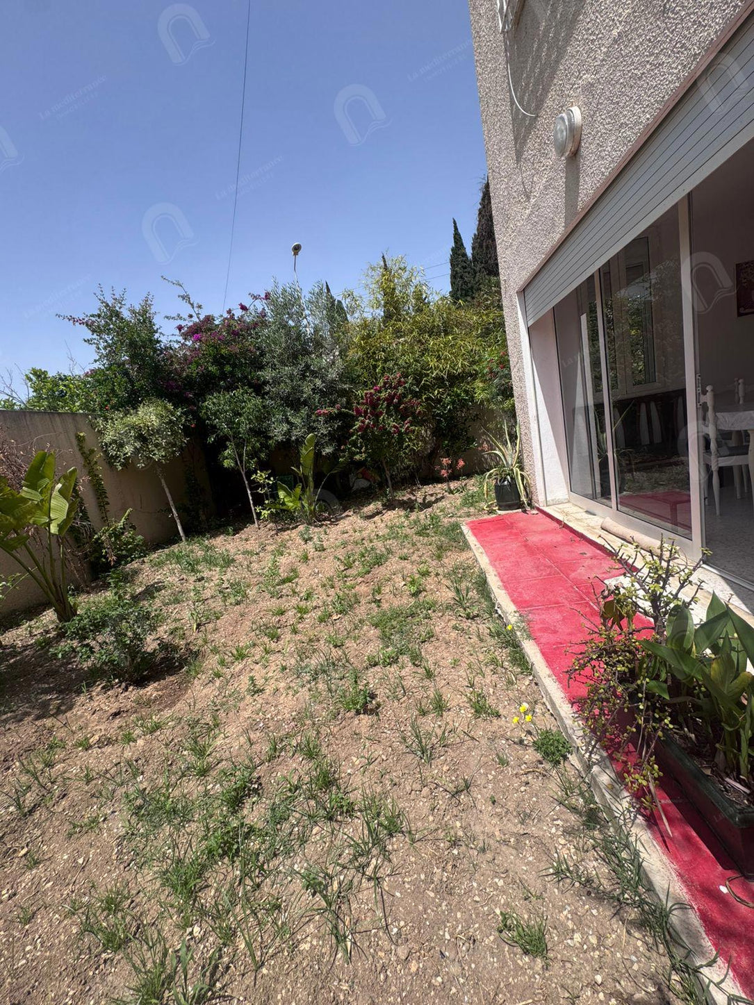 A vendre Villa 2S+5 avec grand jardin à cité romena