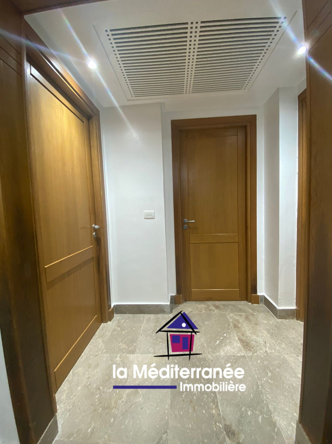 Appartement S+4 meublé aux jardins de carthage