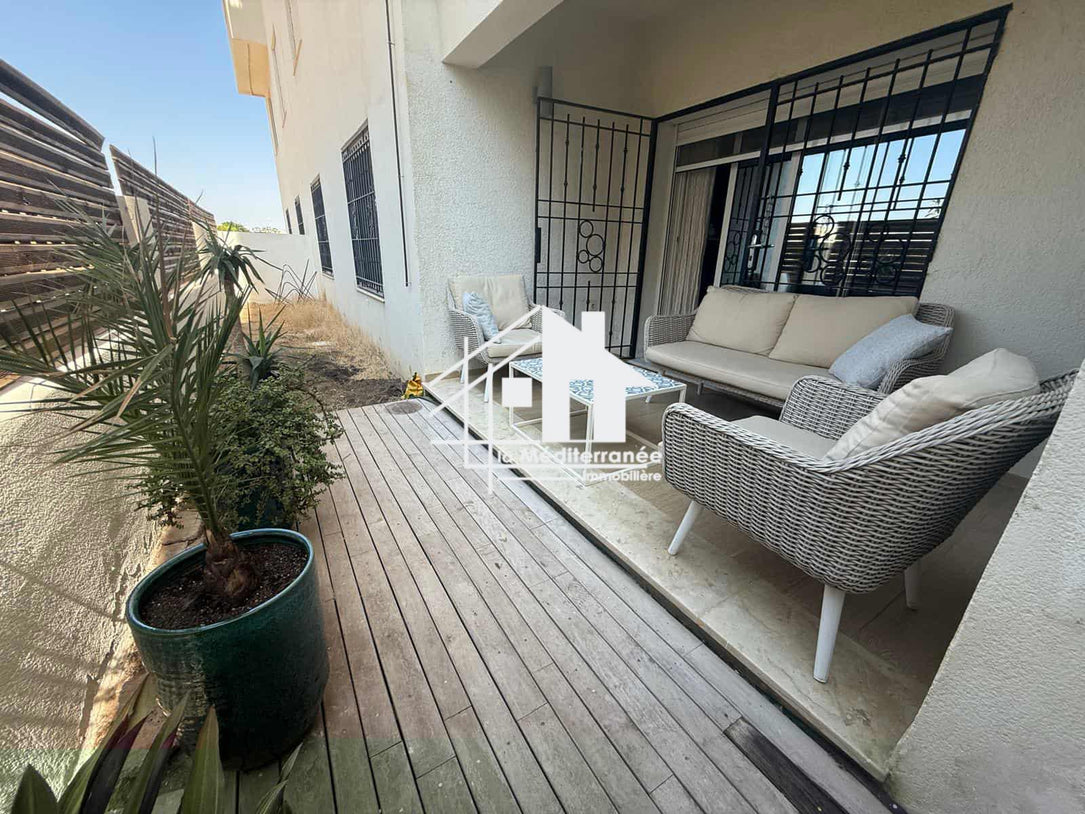 A vendre un appartement S+3 aux Jardin de Carthage