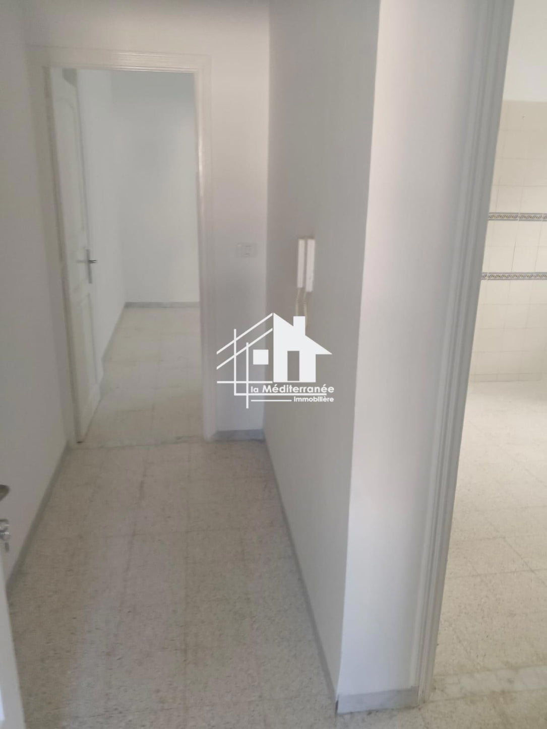 A louer étage de villa S+1 à manouba
