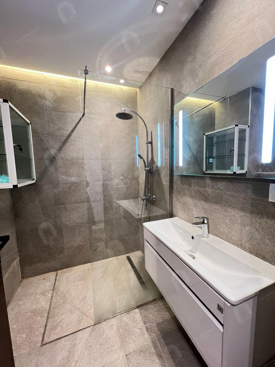 Appartement S+1 meublé à Aain zaghouen