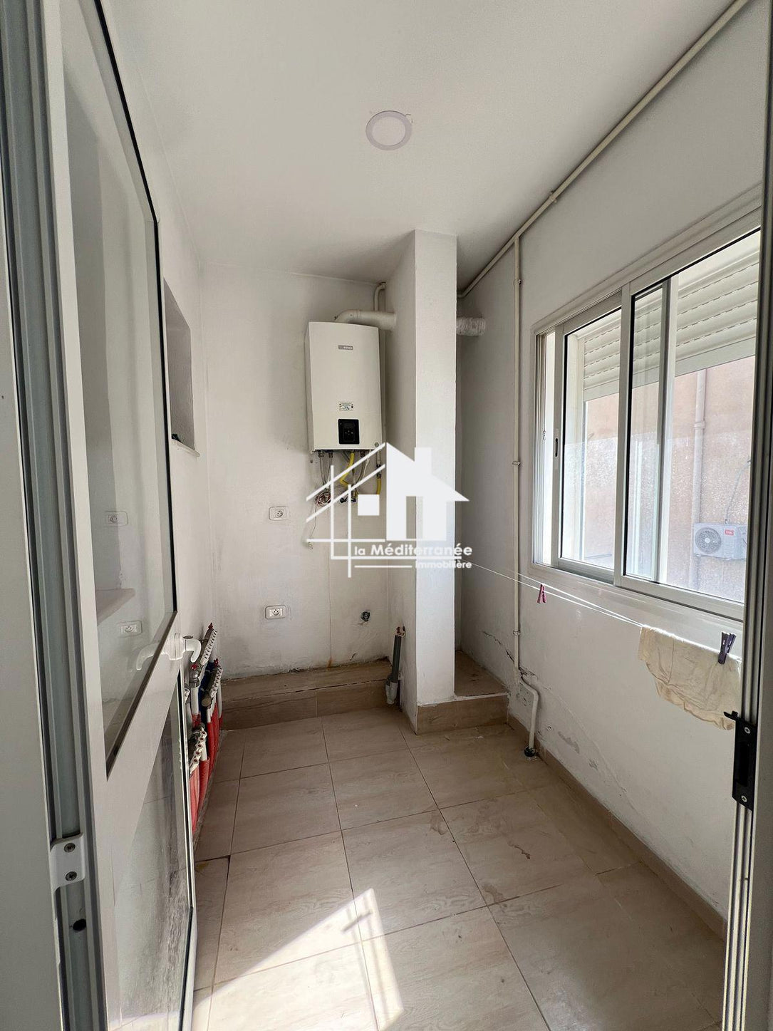 A louer étage de villa S+2 au 20mars