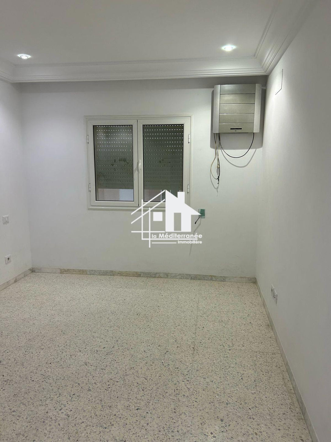 A vendre s3 avec place parking