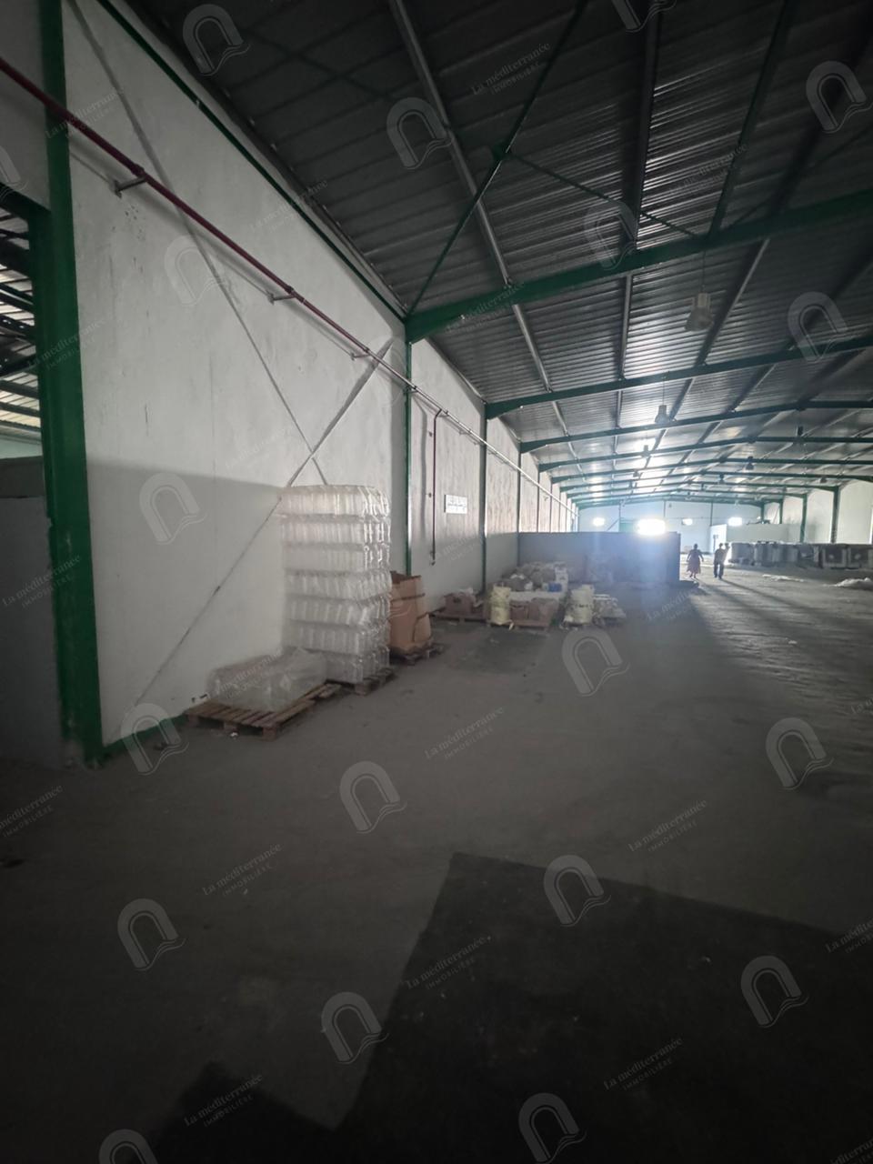 A louer une usine industrielle à El Fejja