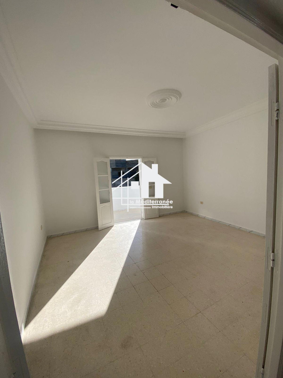 A louer étage de villa S+3 à denden