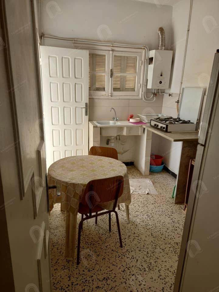 A louer un appartement S+2 meublé
