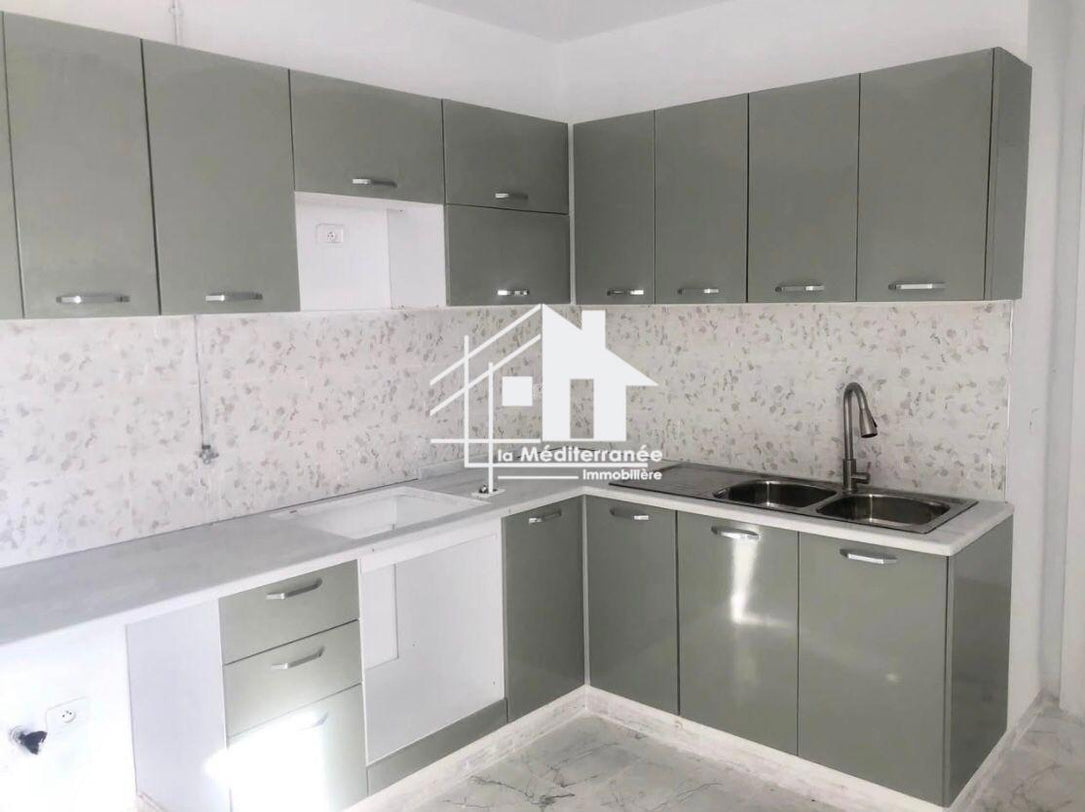 A louer s+2 Route Gammarth