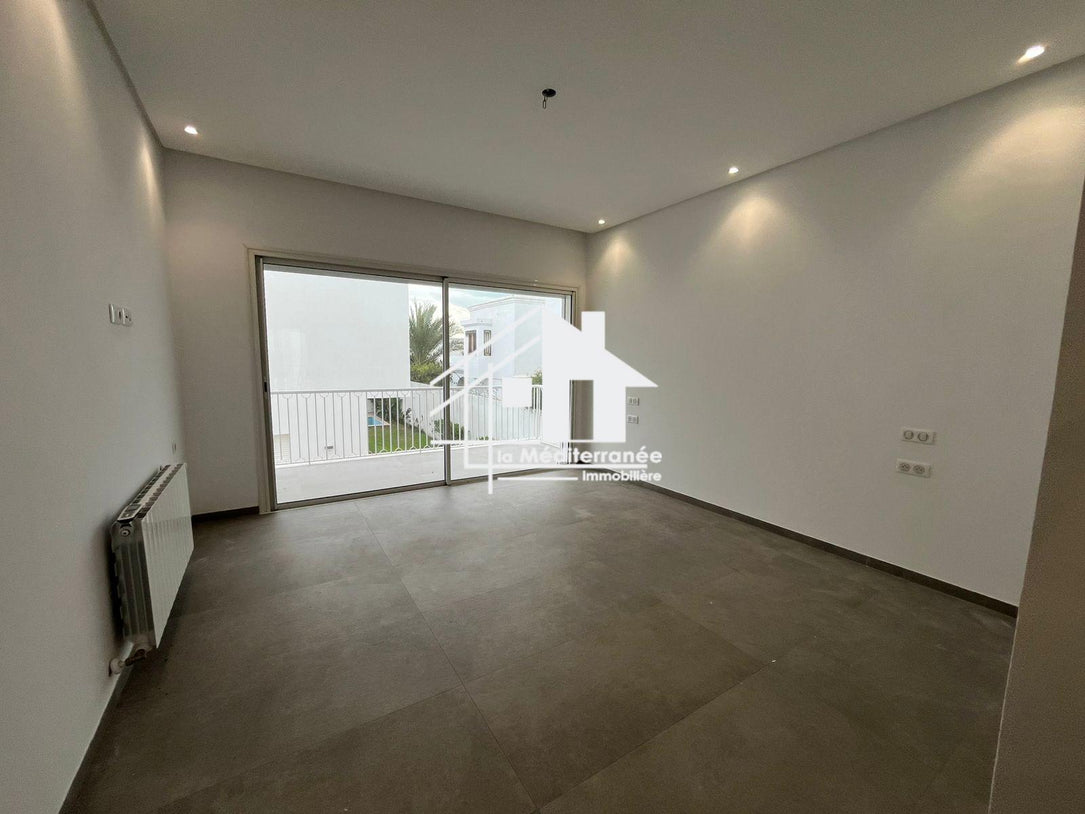 A louer une villa s+4 à Gammarth