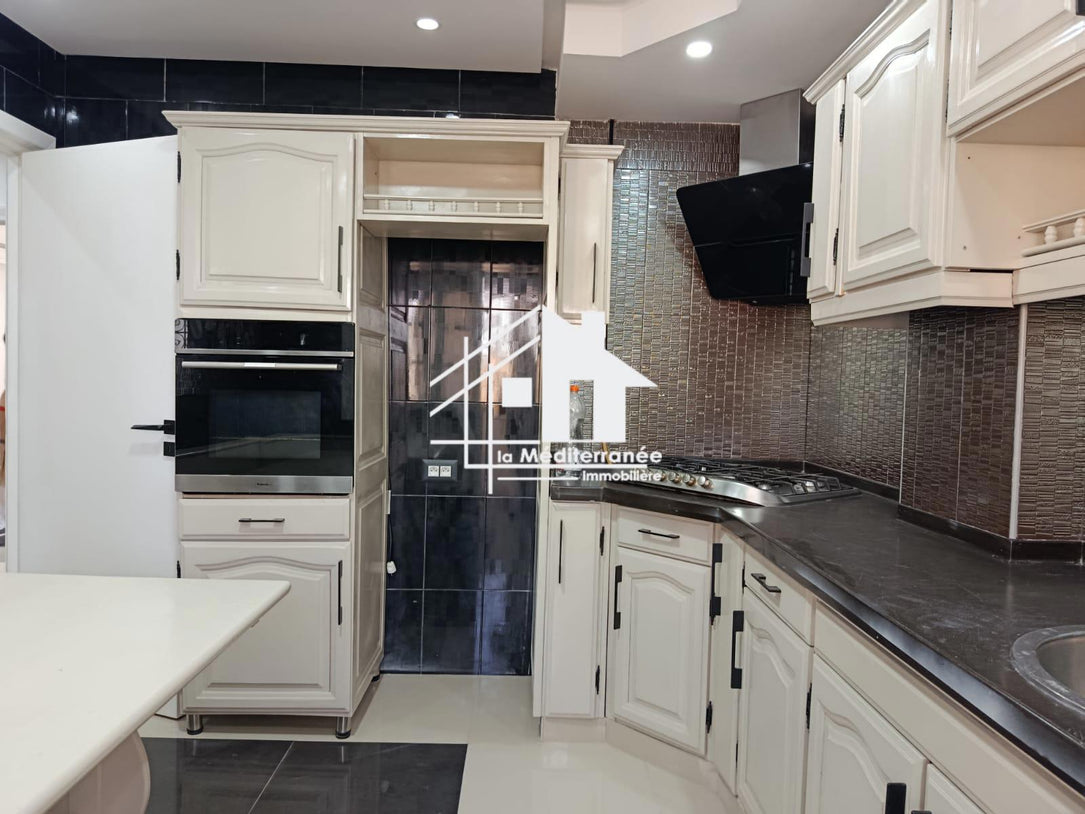 Appartement S+3 au Lac 1