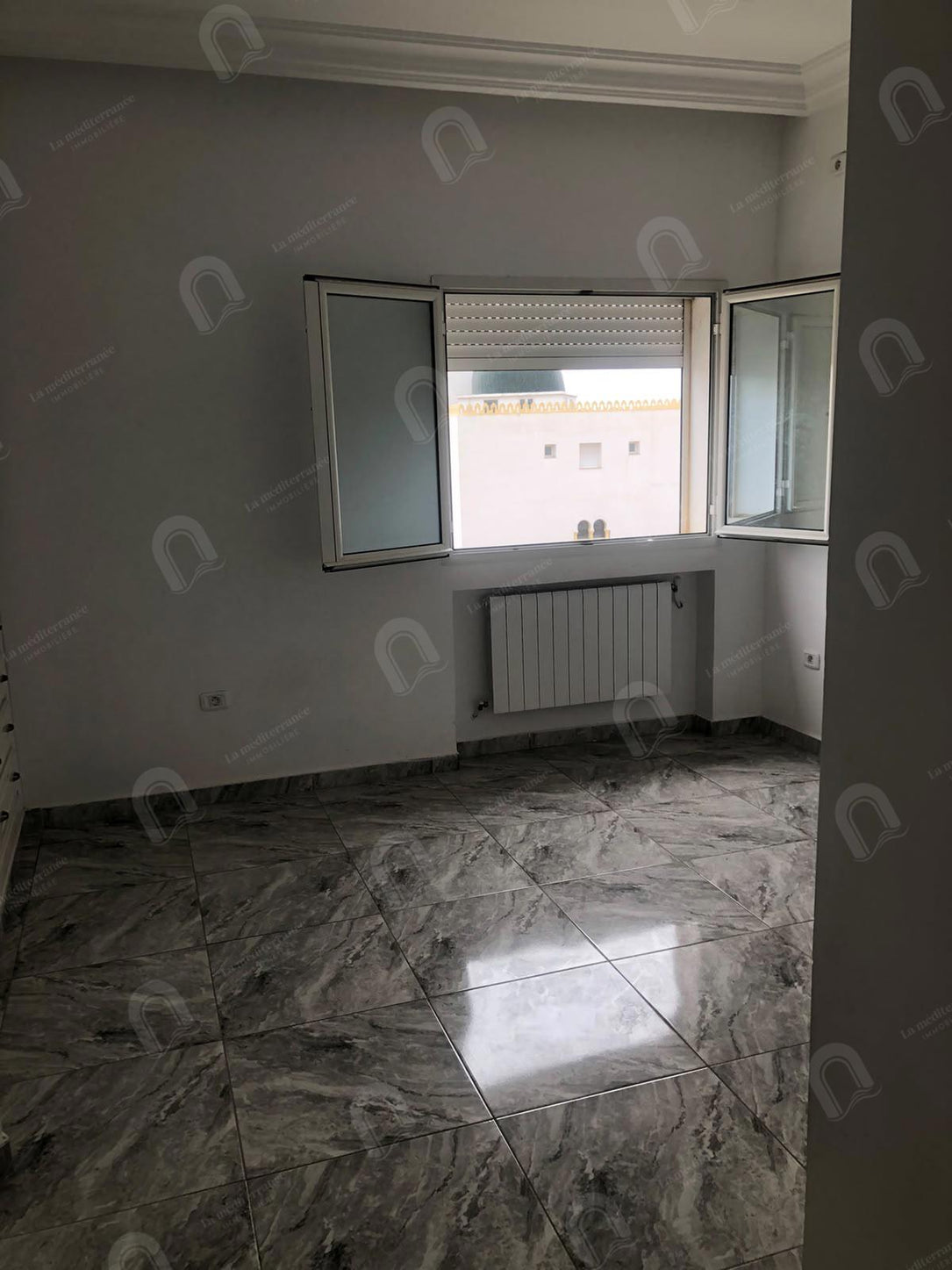 A louer Etage de villa  s+3 à jardin d'el menzah 2