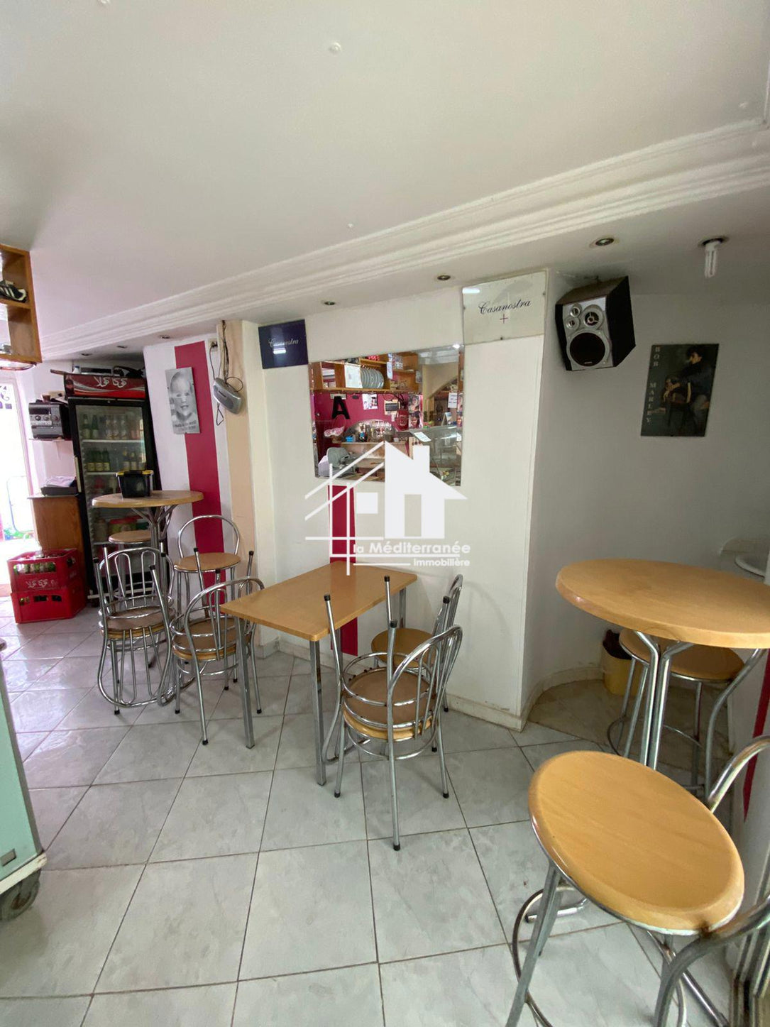 A louer pizzaria avec matériel  à denden