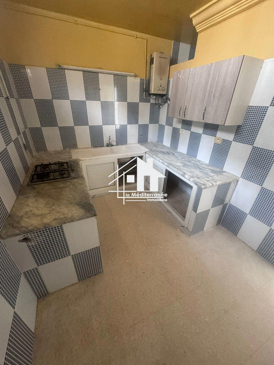 un studio s+1 au rdc a louer situé à rue bayrouth