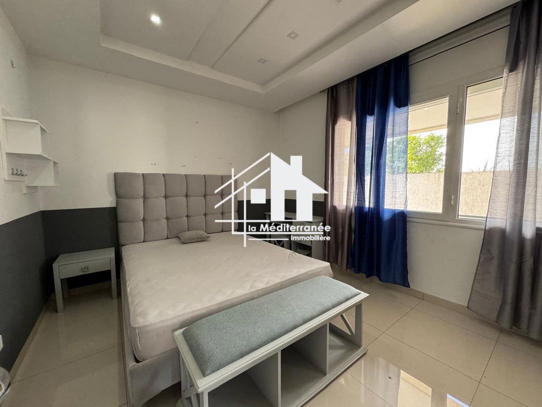 Une magnifique villa S+5 avec piscine au Lac 2