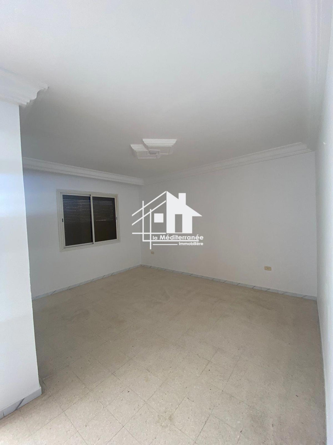 A louer étage de villa S+3 à denden