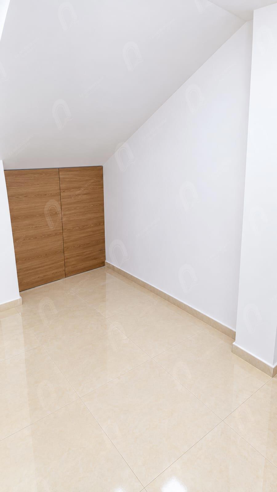 A louer deux bureaux H+1 situé au 1er étage