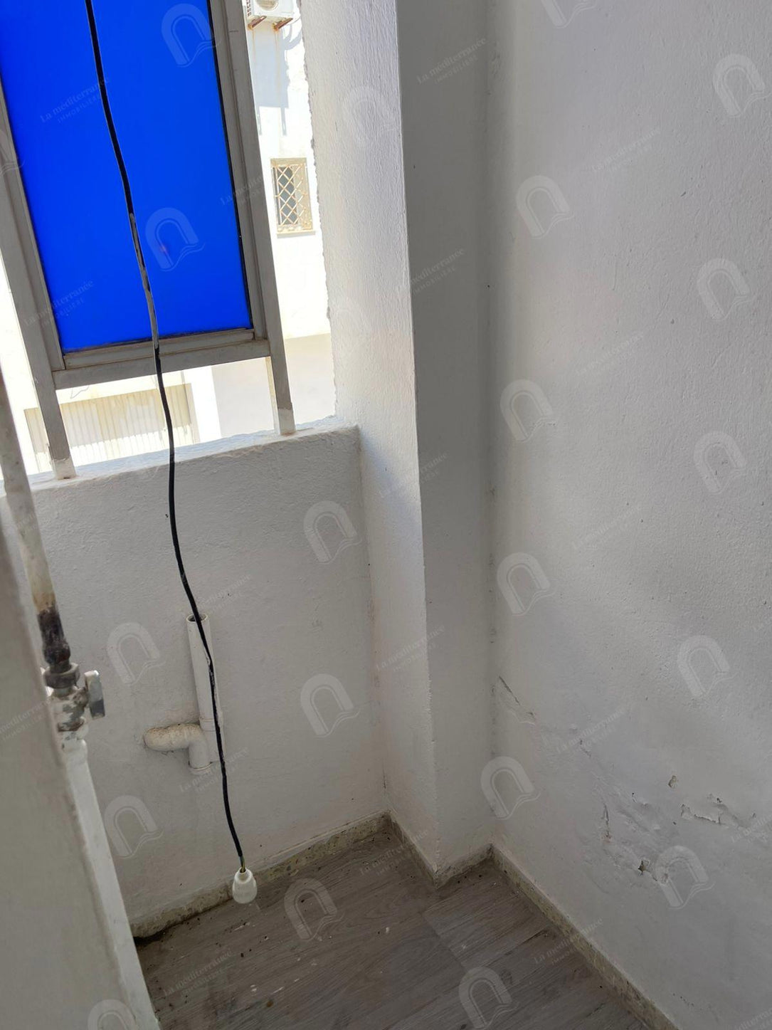 A louer un appartement s+1 à cité Ennaser