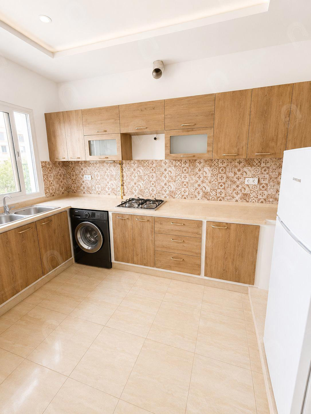 A louer étage de villa S+2 meublé situé au 2ème étage au bardo
