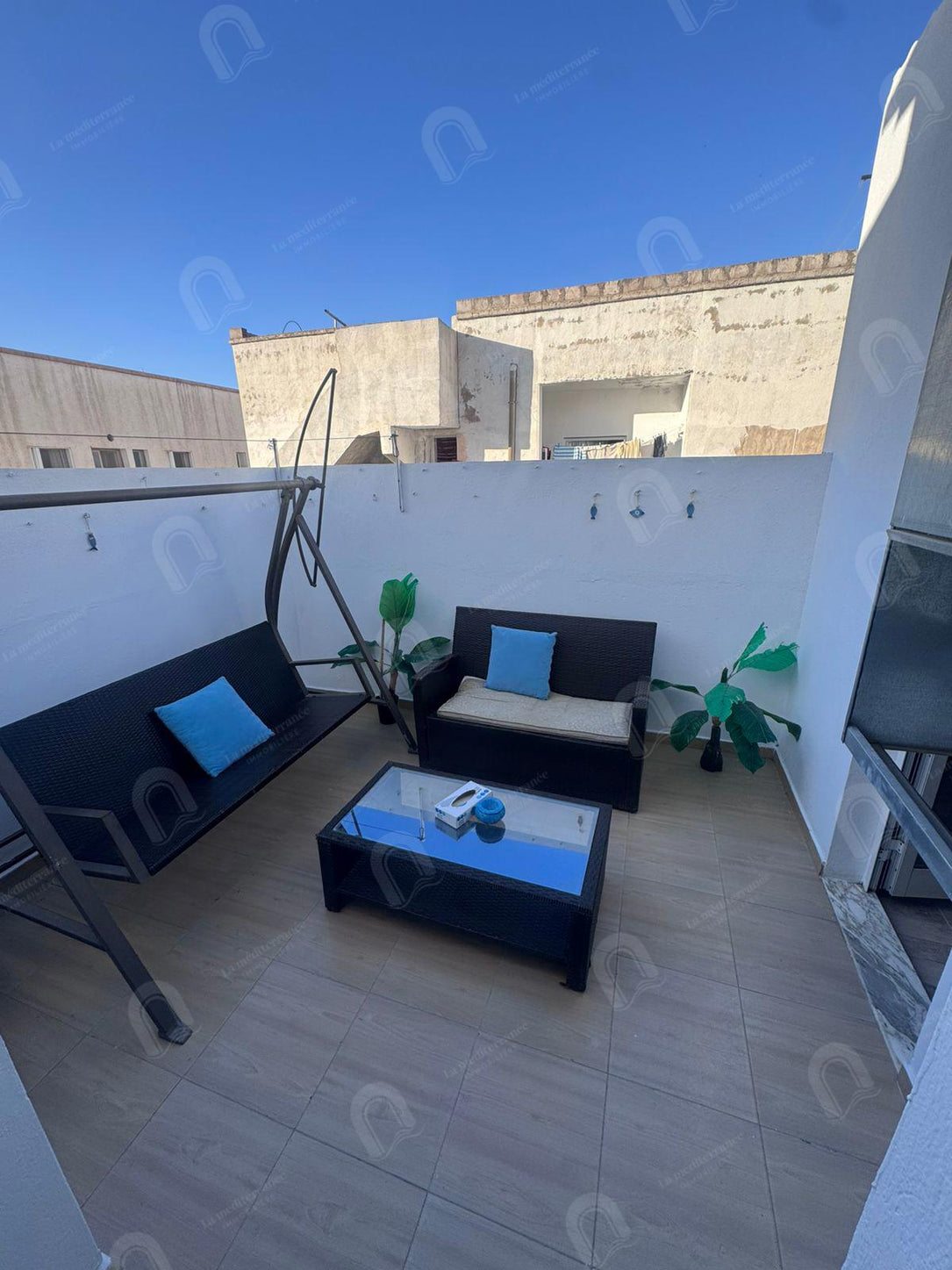 A louer un appartement S+3 hst meublé à denden