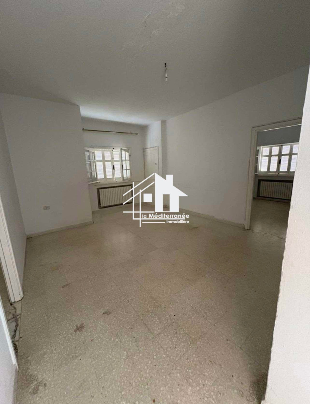 A louer un étage de villa à ezzahra