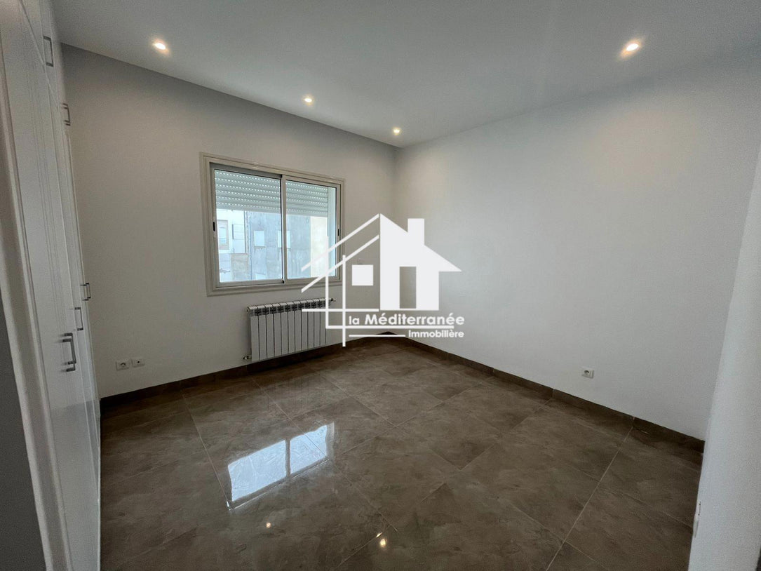 A louer s+3 à cité Ettabek