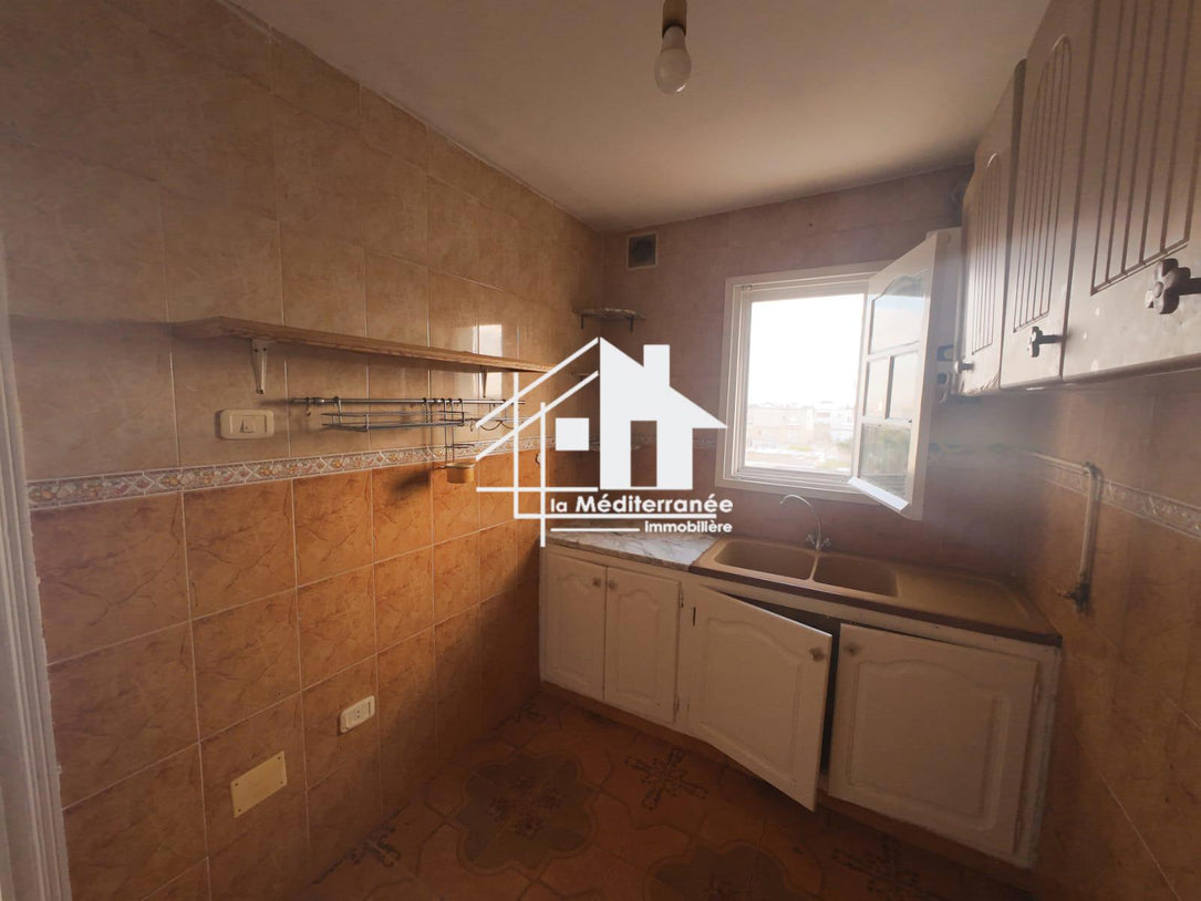 A louer étage de villa S+2 à khaznadar