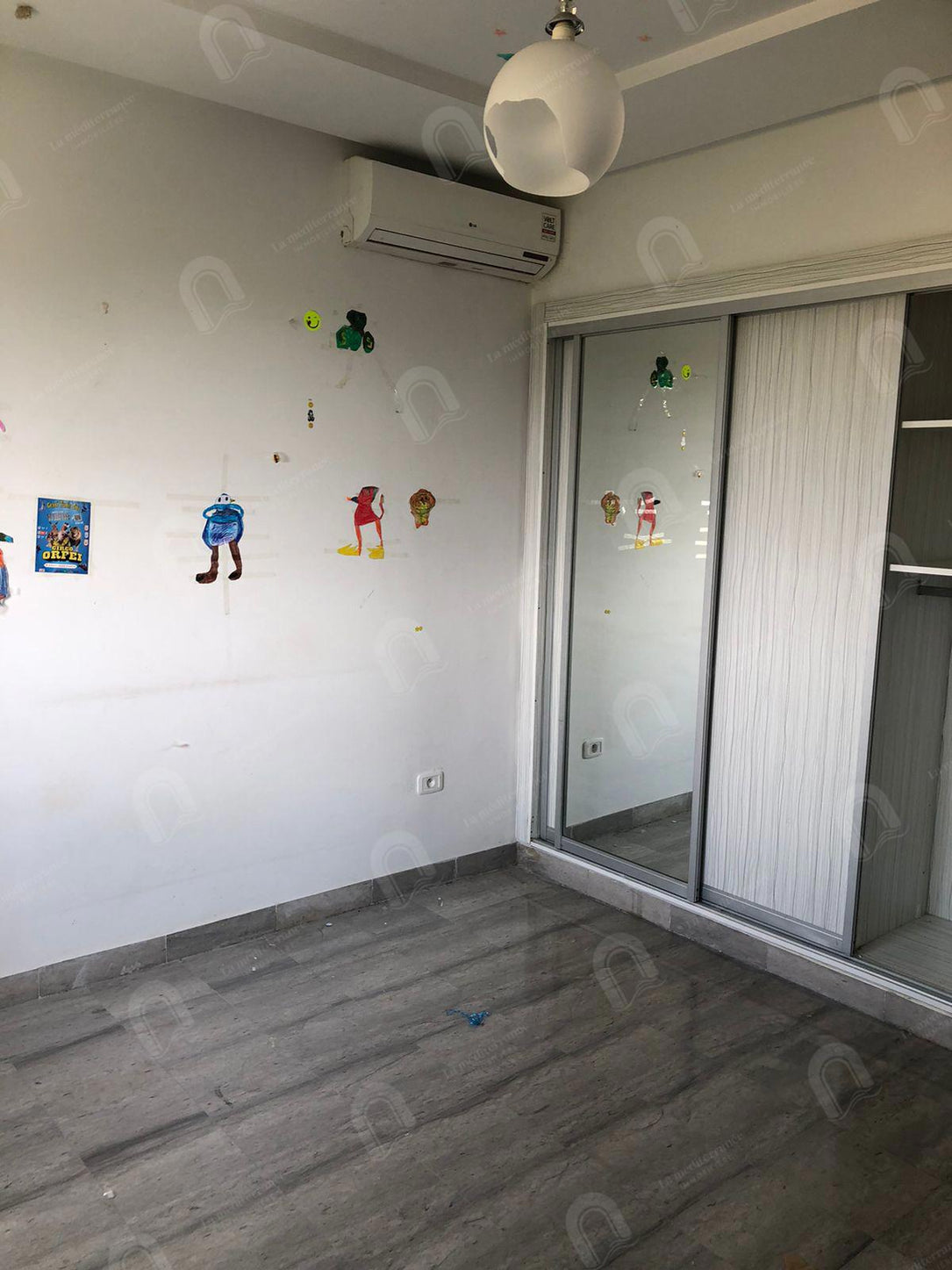 A louer un appartement s+2 à jardin d'el menzah 2