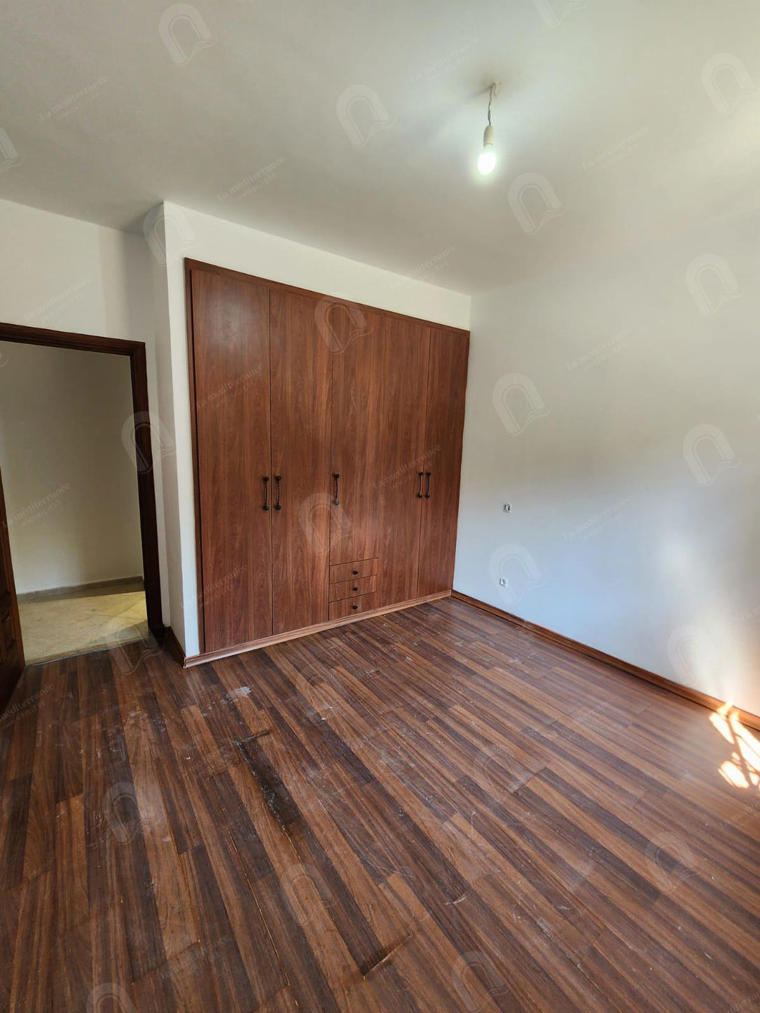 a louer villa s+4 avec jardin et piscine