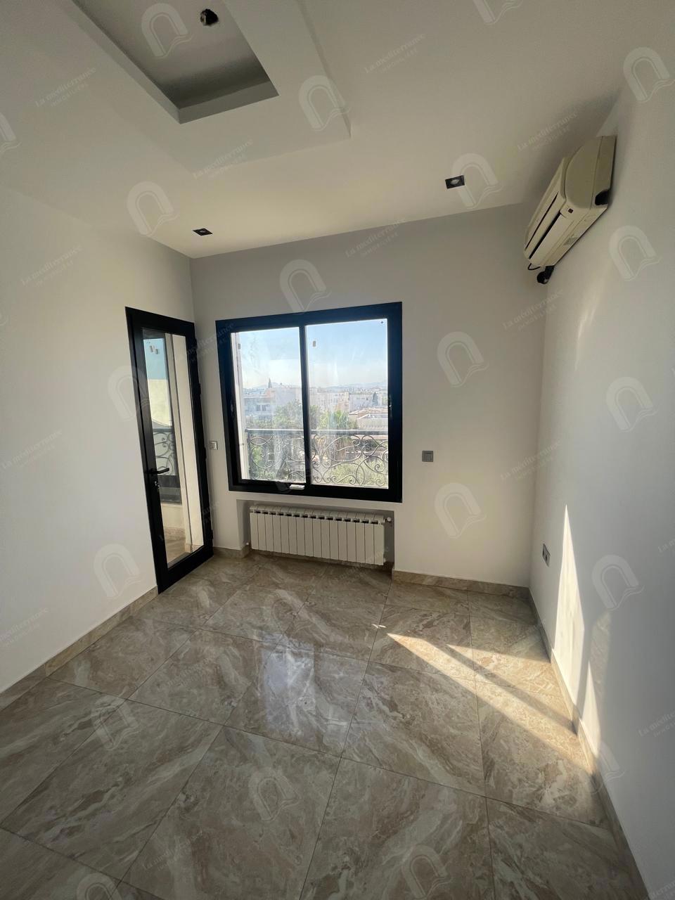 A louer appartement S+1 haut standing au bardo