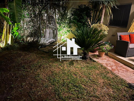 A vendre s+3 avec jardin, La Soukra