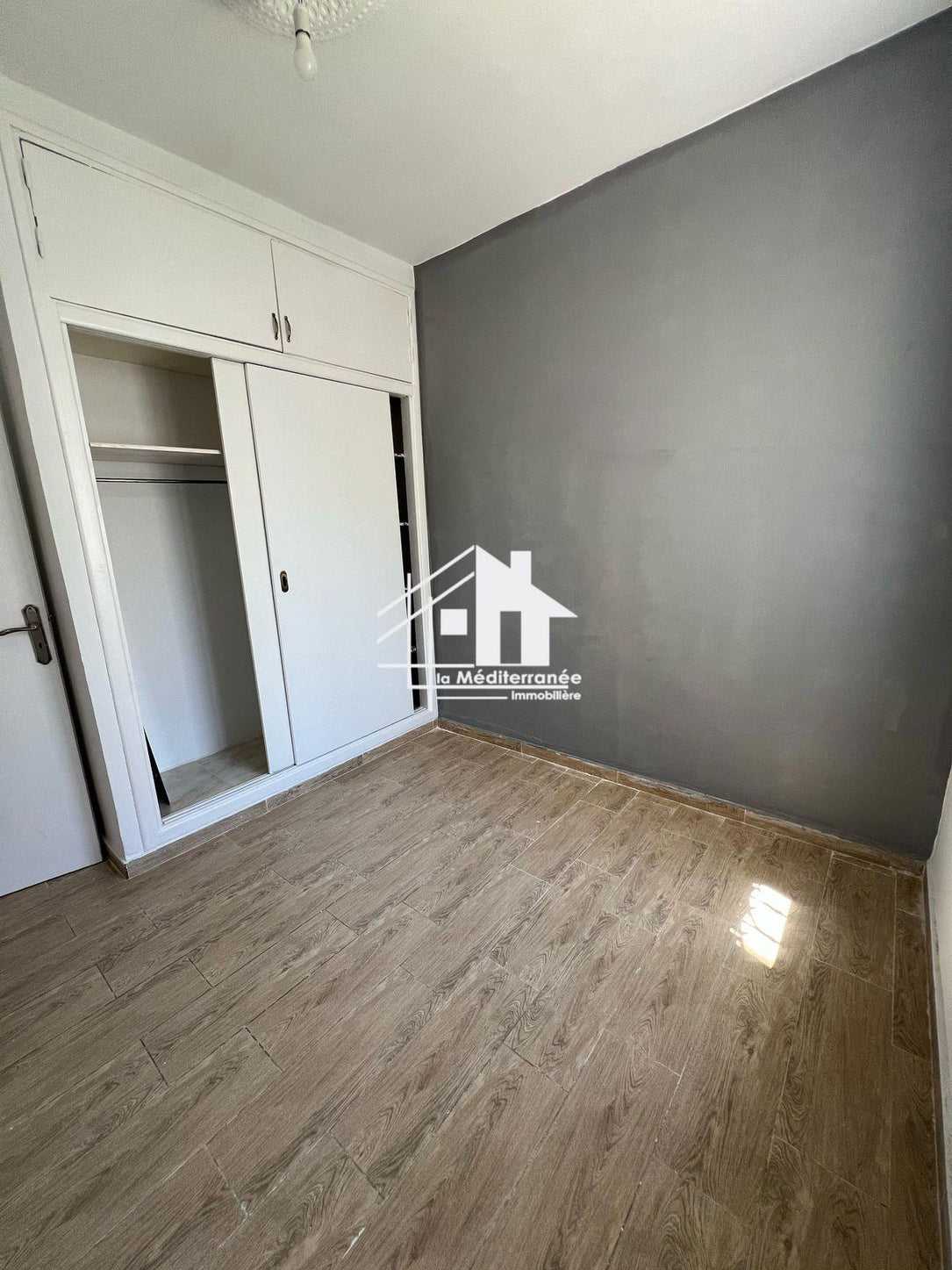 A vendre appartement S+3 à Khaznadar