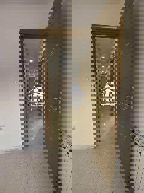 Bureau à Rades Ville