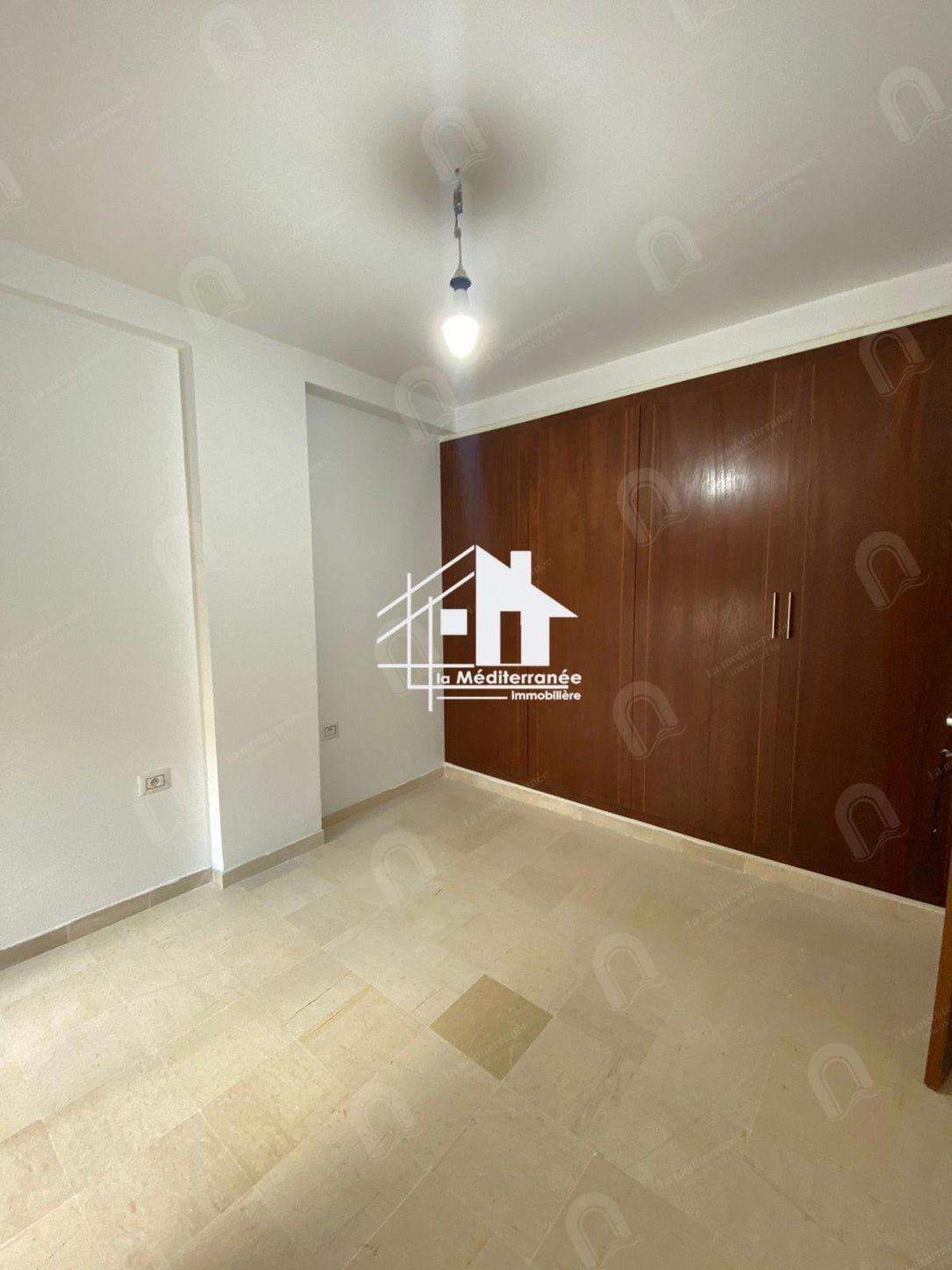 A louer appartement S+2 hst à diar ben mahmoud agba
