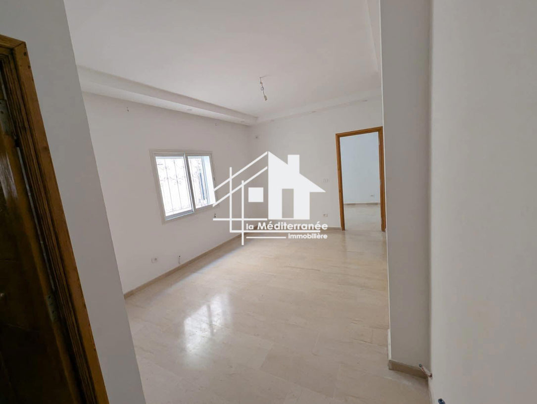 A louer étage de villa S+2 au beb saadoun