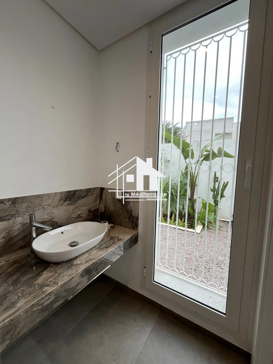 A louer une villa s+4 à Gammarth