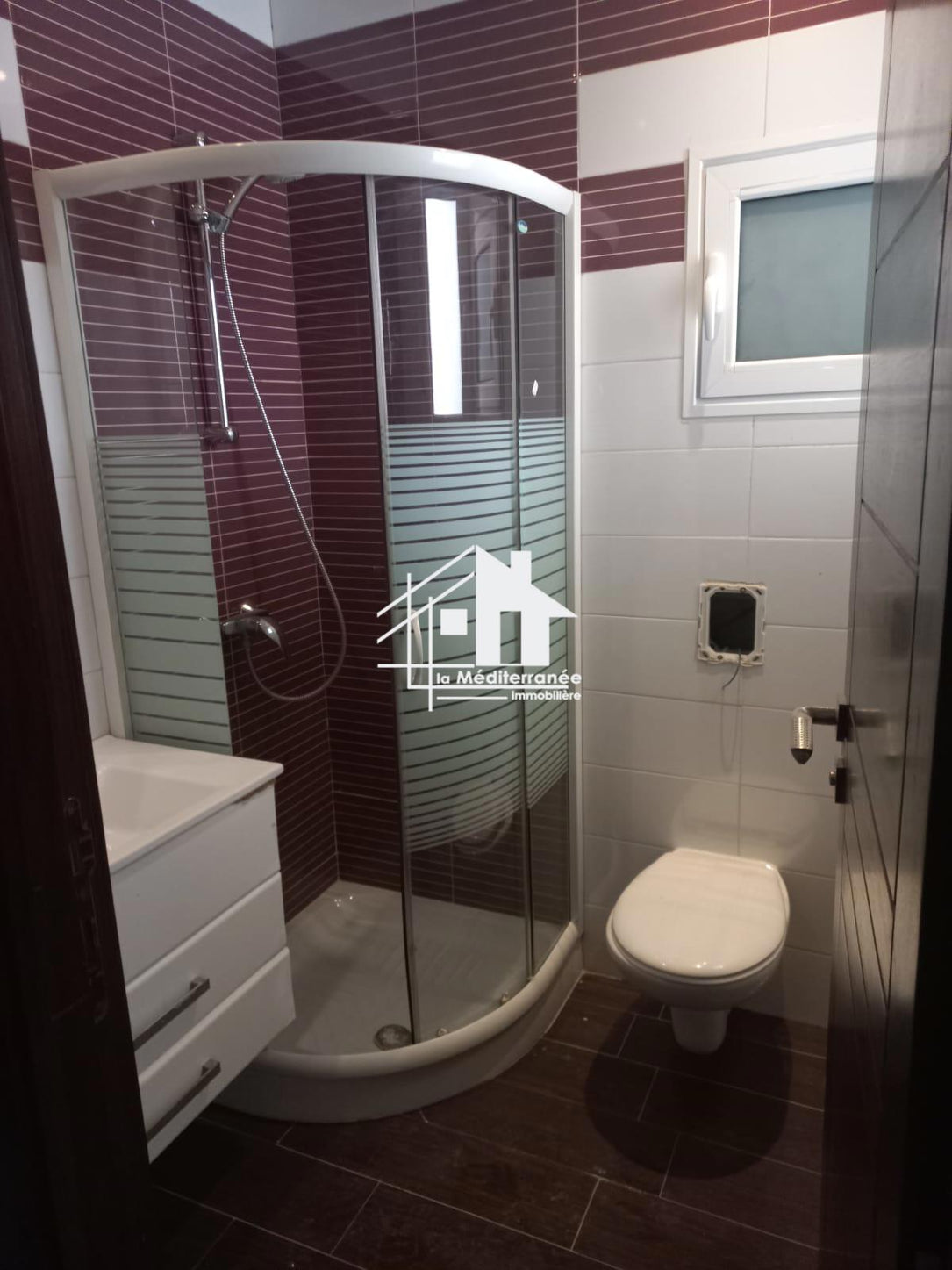 A louer un appartement s+3 aux jardins de Carthage