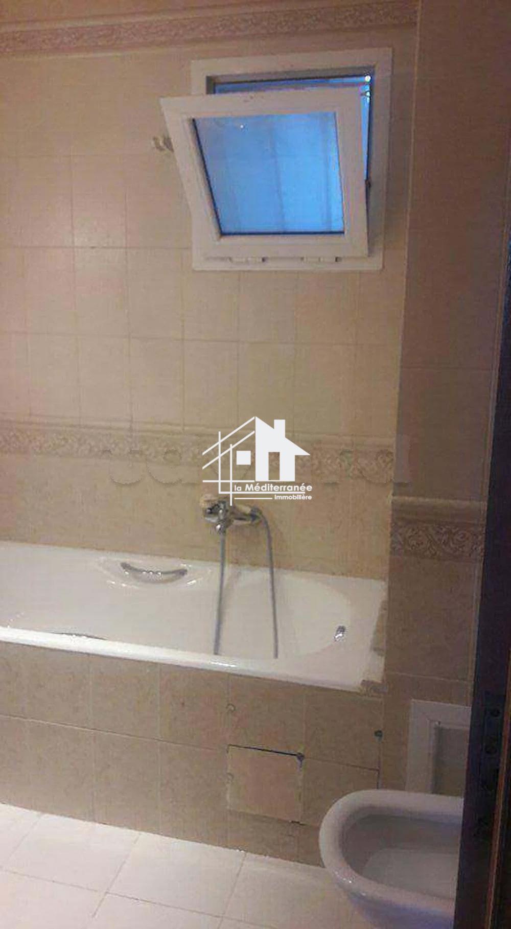 A louer appartement S+2 à Ennasr