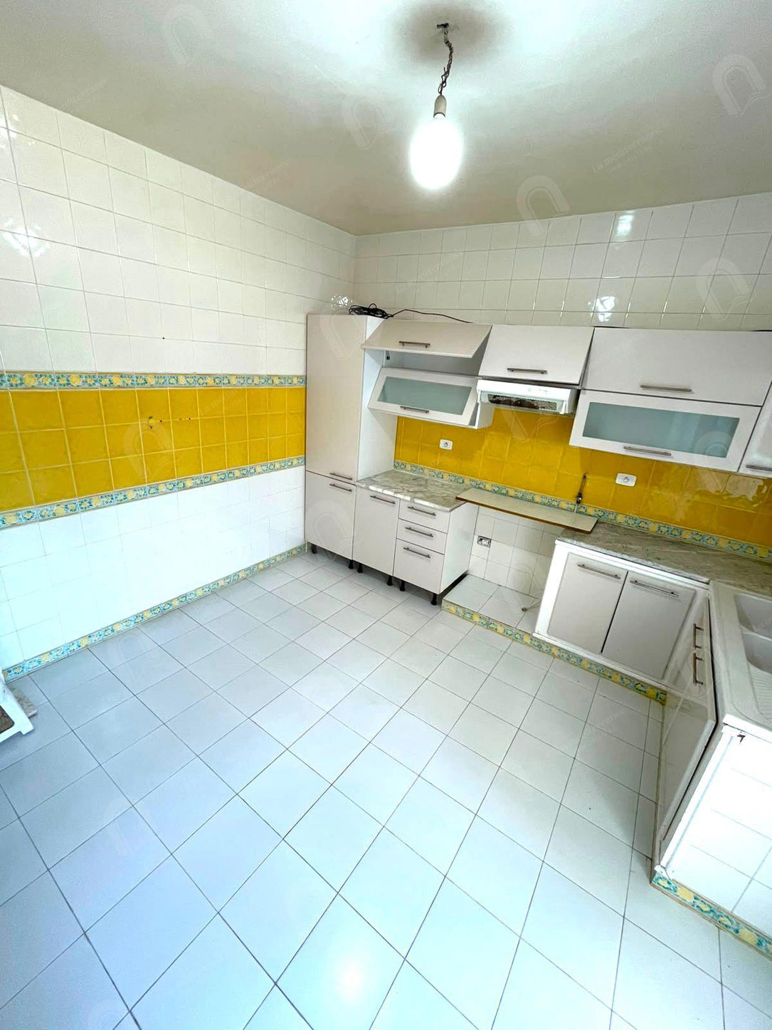 A louer étage de villa s+3 20 à cité haras bardo