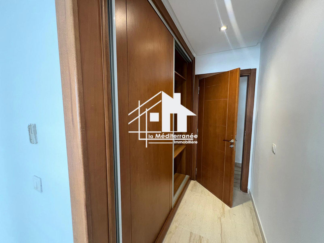 Appartement S+3 vide aux jardins de carthage