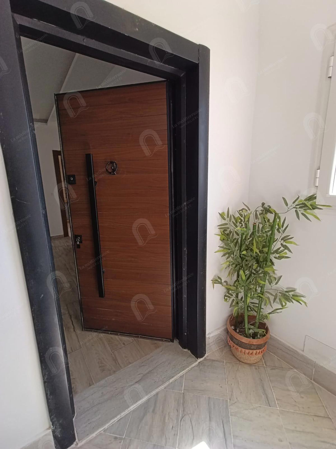 A louer un appartement s+2 à jardin d'el menzah 2