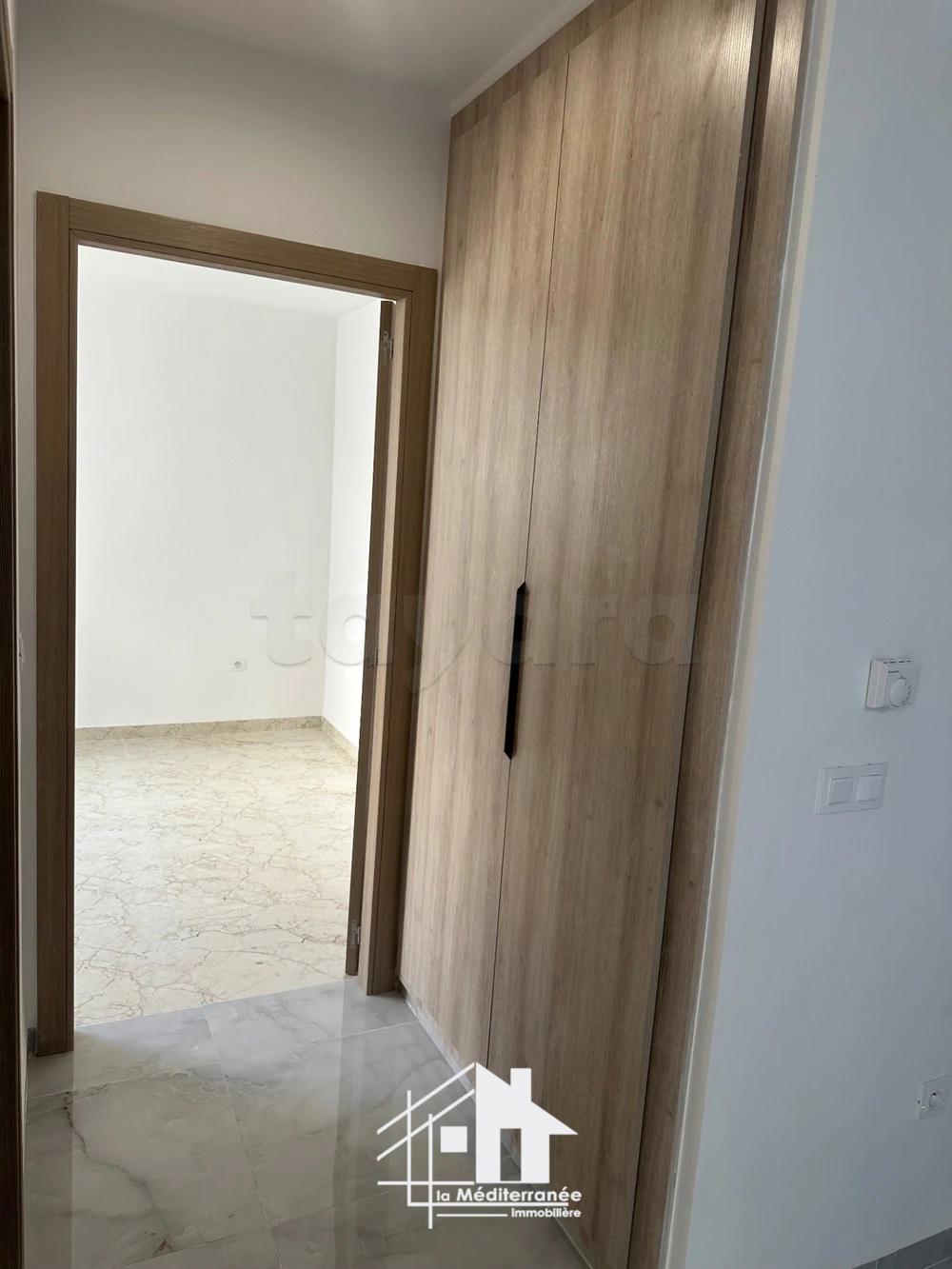 location appartement s1 hst a cité Ennasr 2