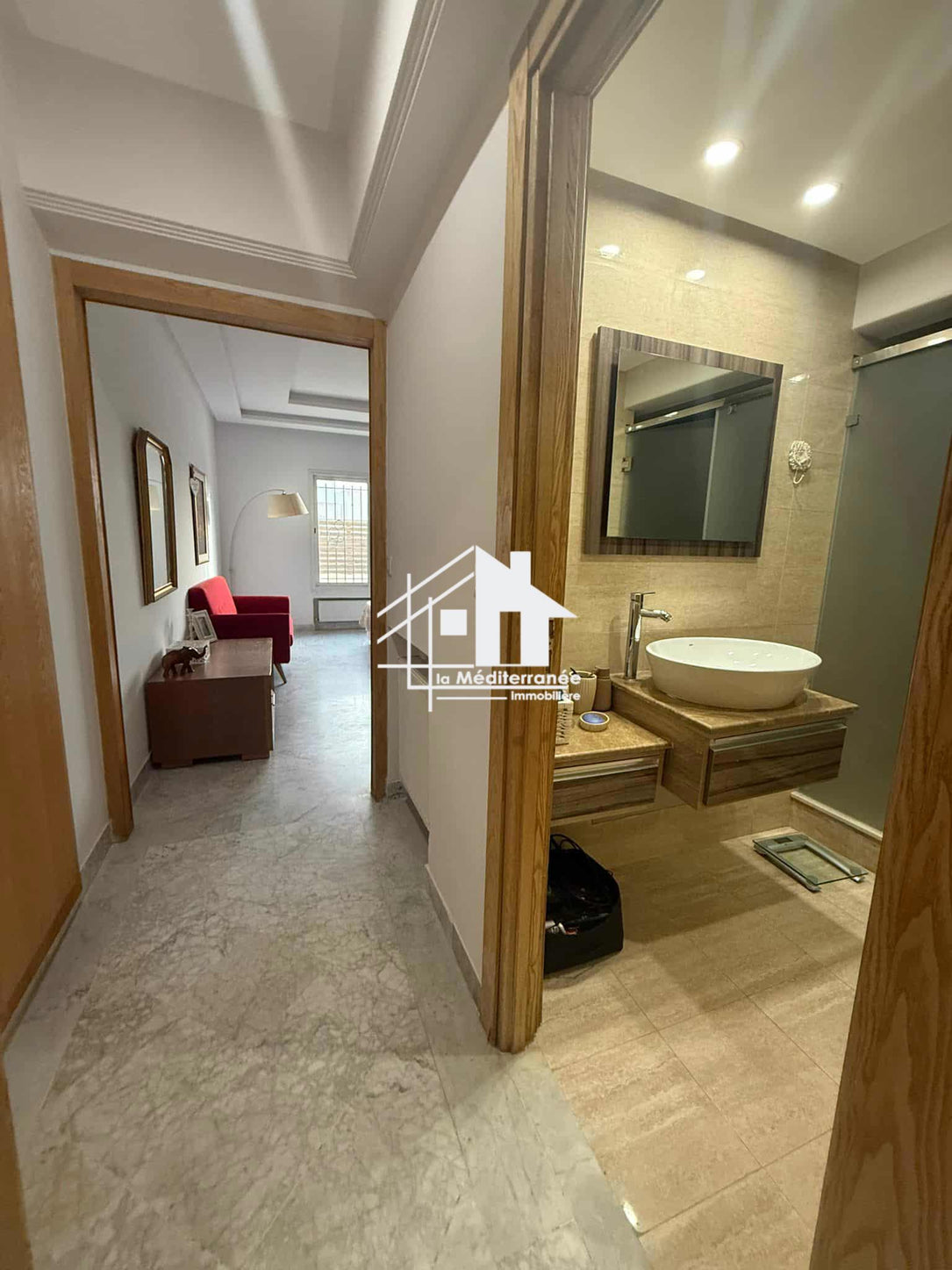 A vendre un appartement S+3 aux Jardin de Carthage