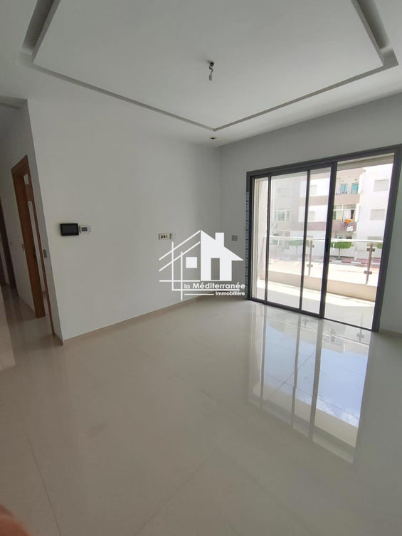 A vendre un S+1 neuf a cité Wahat