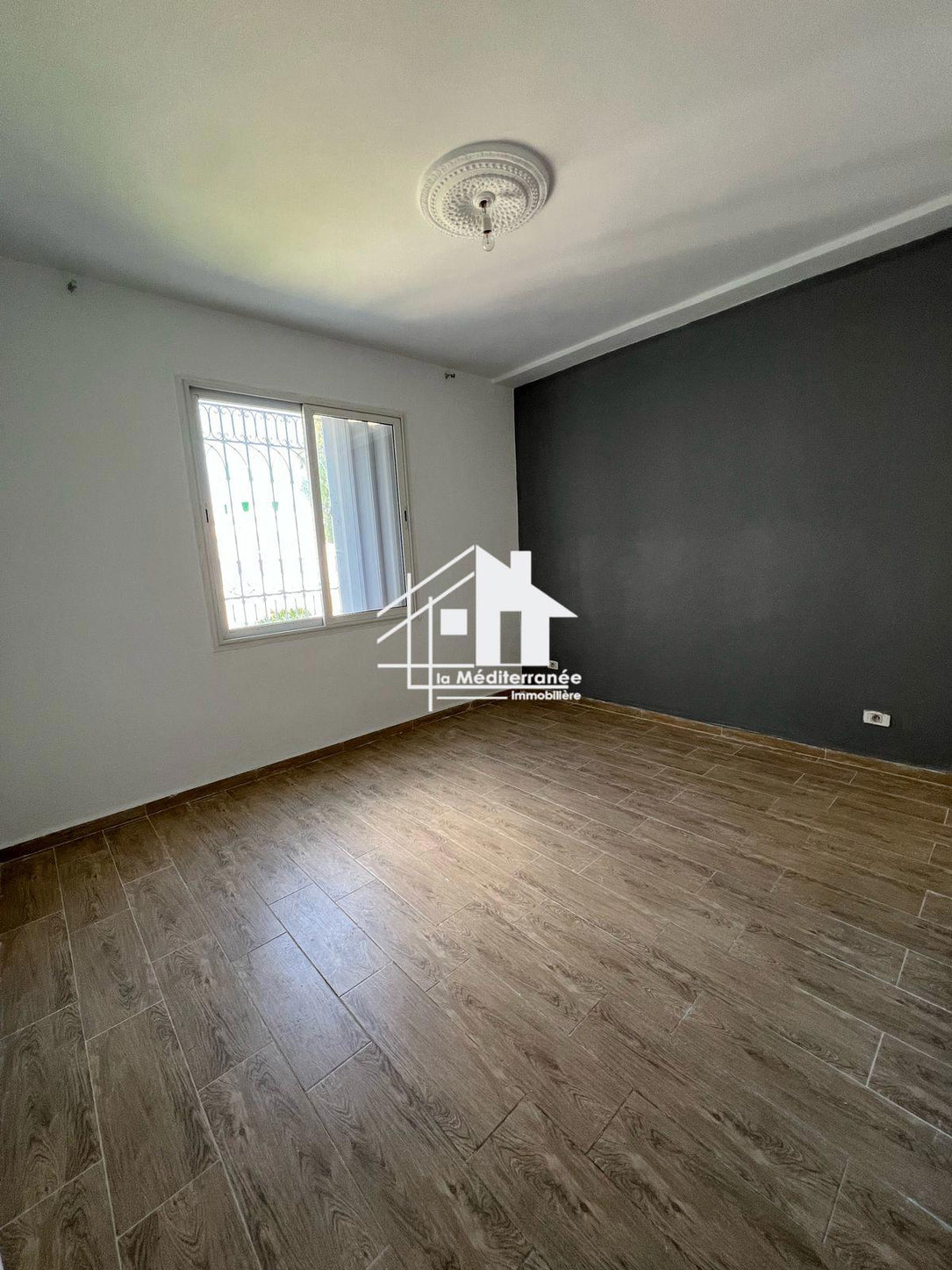 A vendre appartement S+3 à Khaznadar