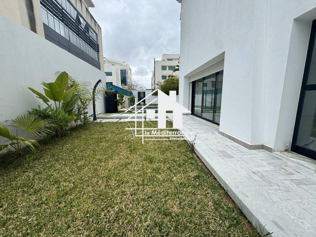 villa s+4 aux berges du lac 2