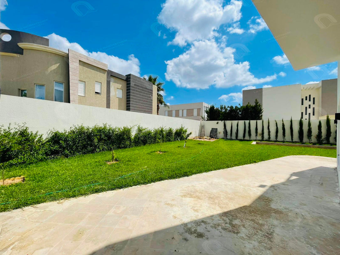 Villa a vendre à chotrana 3