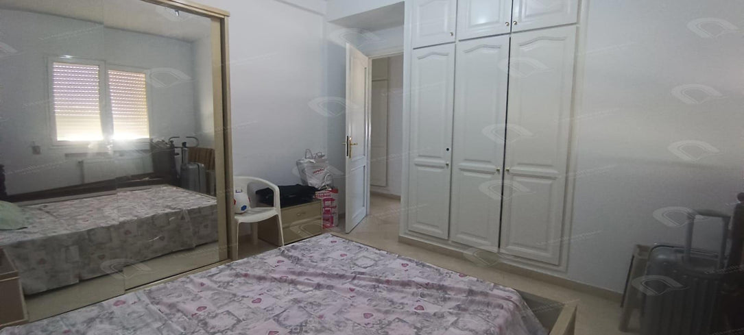 A vendre un spacieux s+4 à ain zaghouan