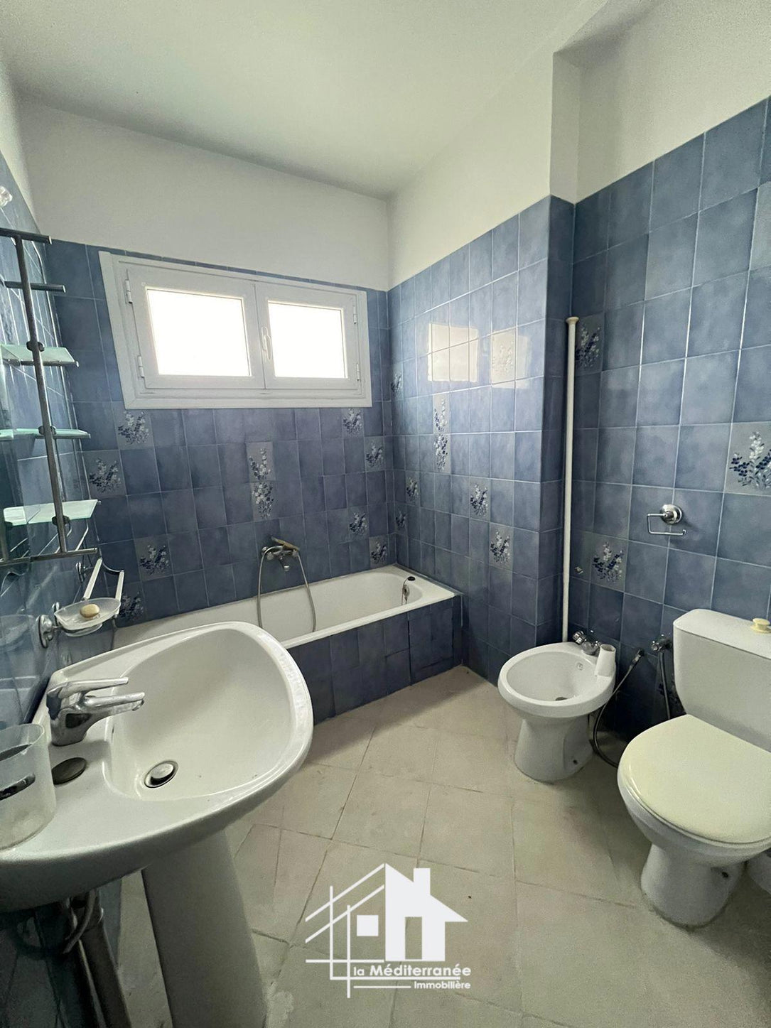 A louer appartement S+3 à Manar 1