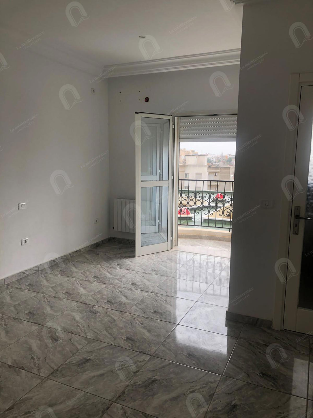 A louer Etage de villa  s+3 à jardin d'el menzah 2