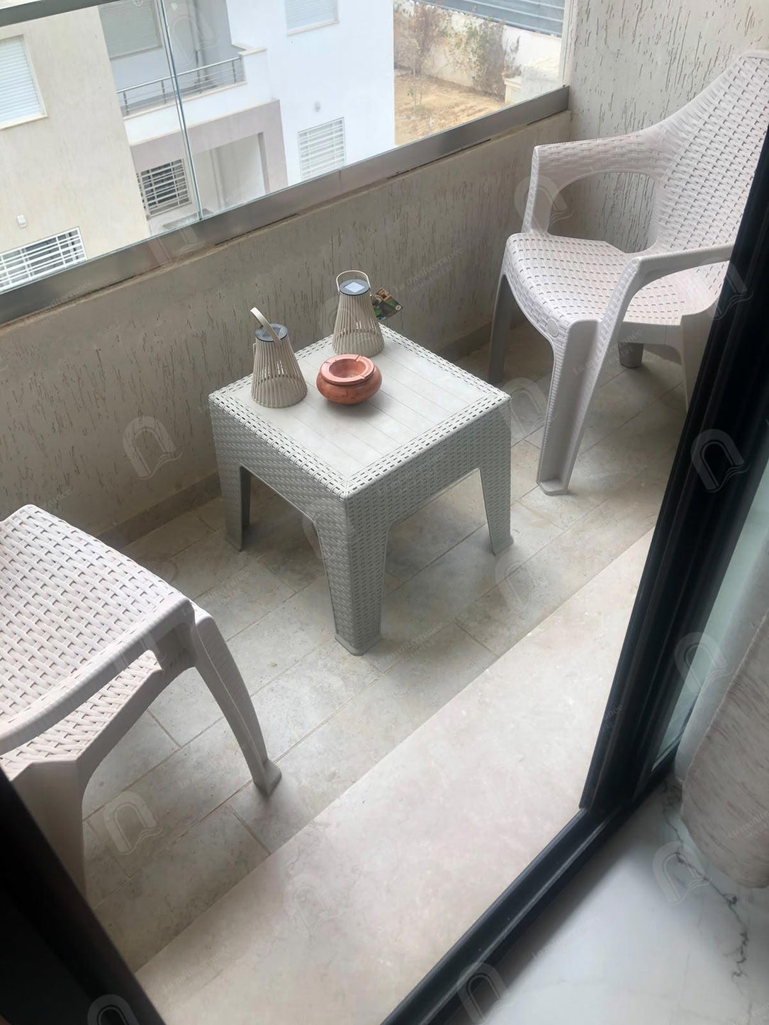 A louer un appartement s+3  meublé à Manzah 9C