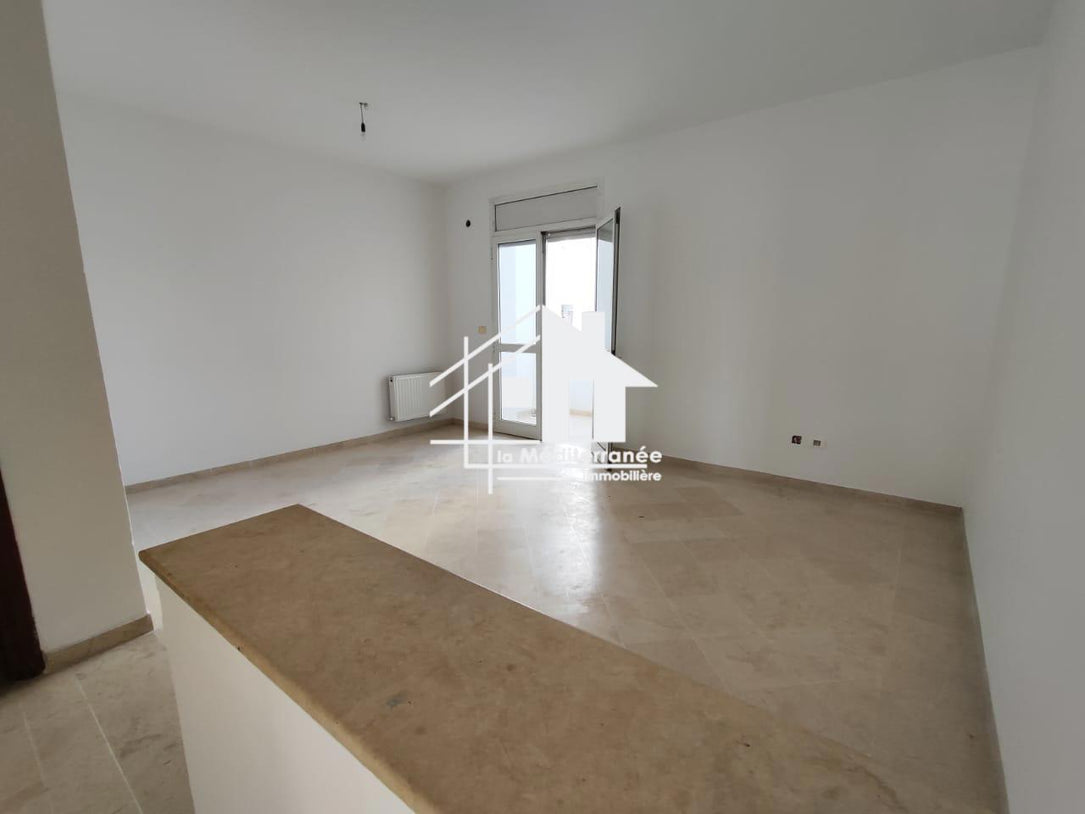 A vendre S+3 a la Cité Wahat